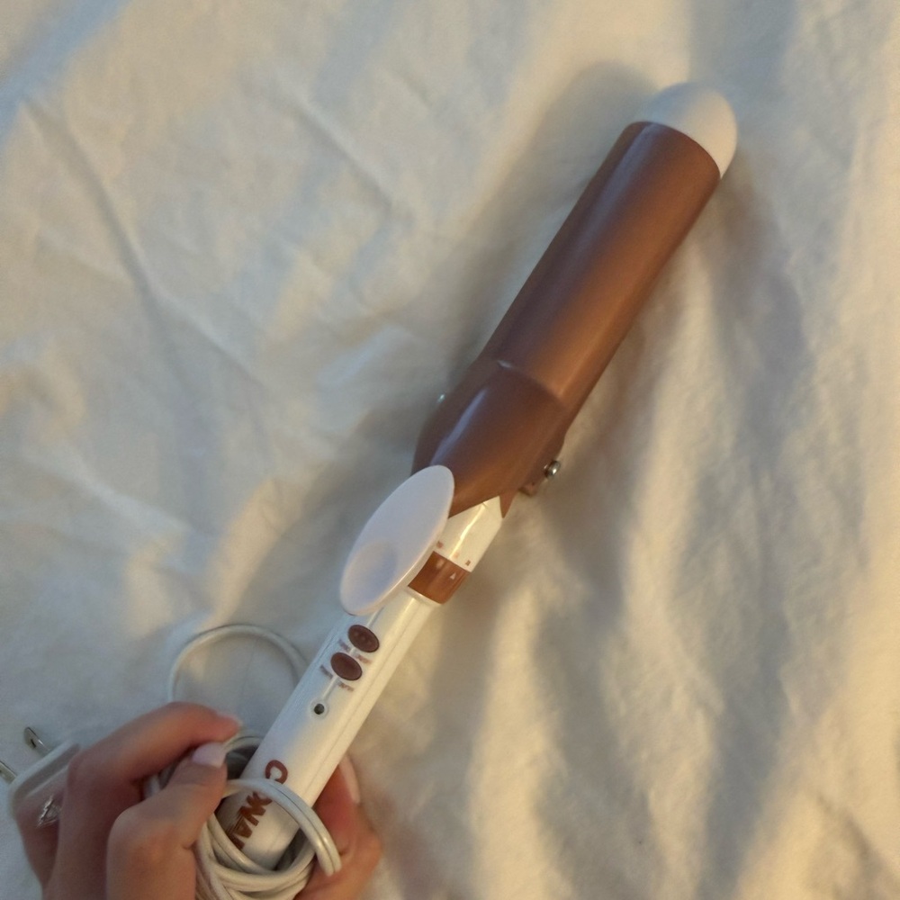 Portable Hair Styling Device